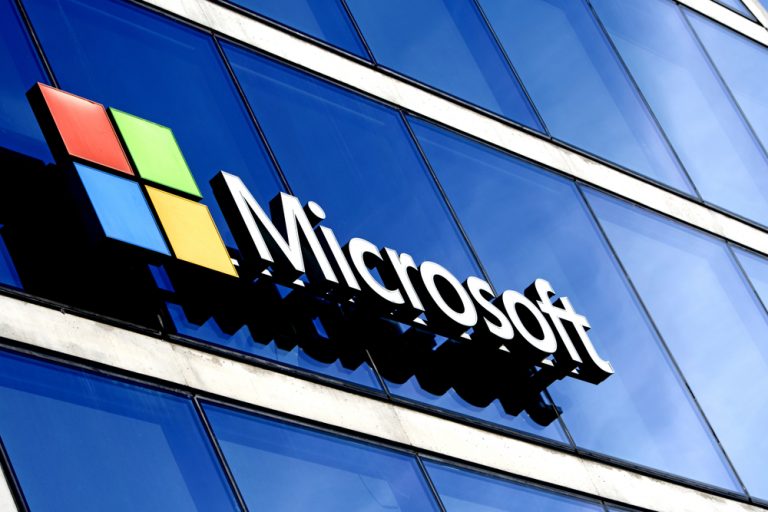 アップル、液晶パネルメーカージャパンディスプレイへの1億ドル投資を倍増する計画の修正を検討