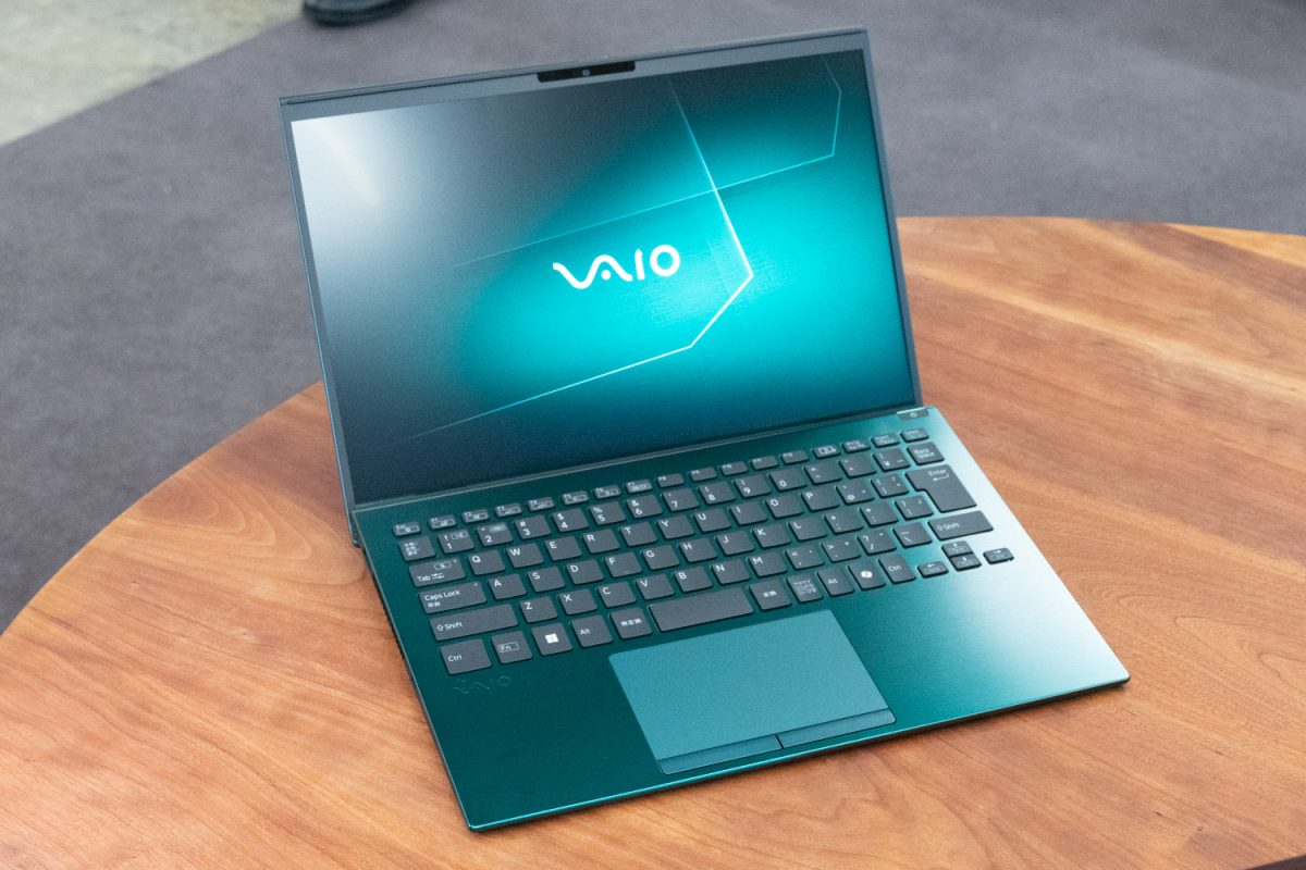 VAIO、新ハイエンドノートPC「SX14-R」。“品位”を追求、持ち運びやすく長く使えるように